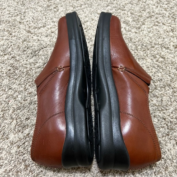 Footprints by Birkenstock Brown Leather Slip On Shoe Size 41 (US 10-10.5) - Picture 5 of 11